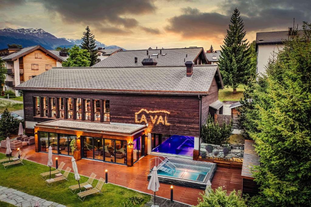 Vista general d'una muntanya o vistes d'una muntanya des de l'hotel