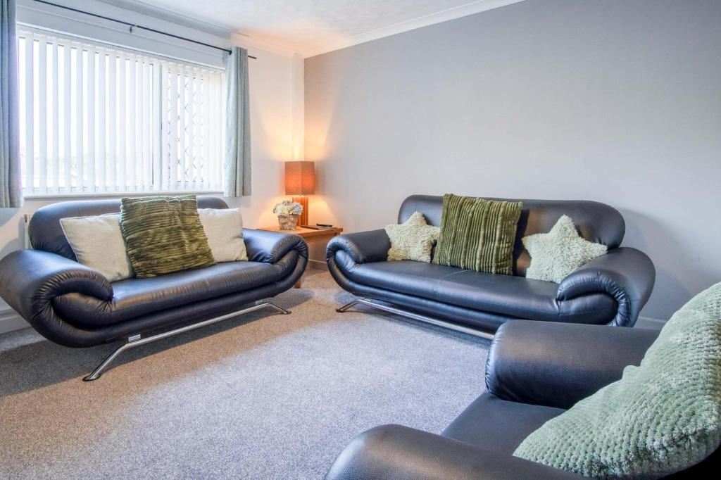 Tyle Teg - 3 Bedroom Holiday Home - Clydach, Clydach (updated prices 2026)