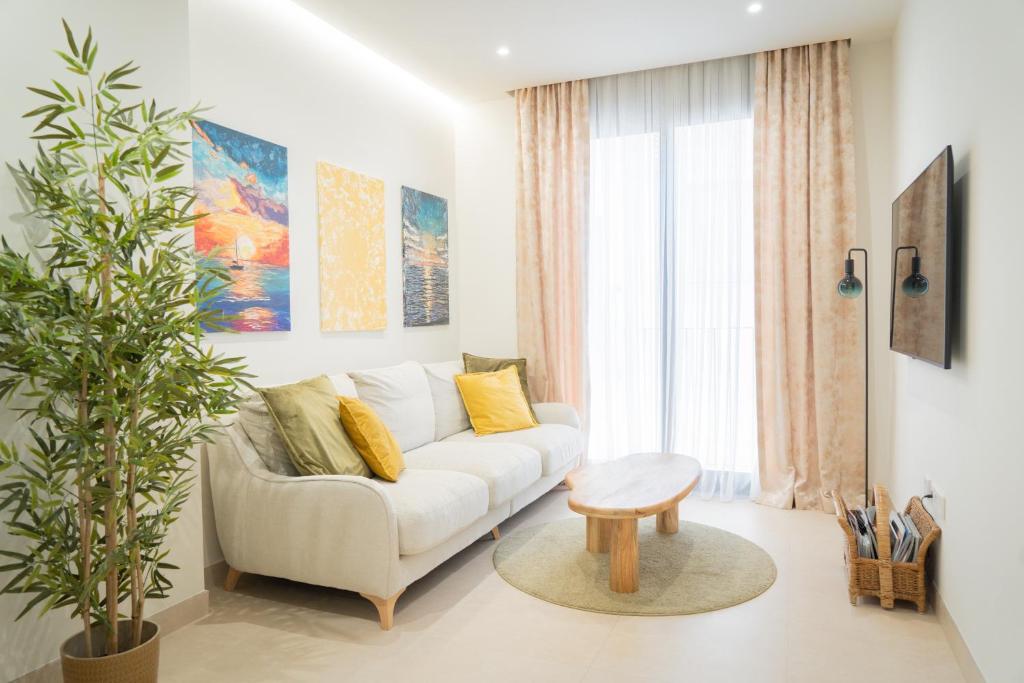 Antika Marbella 1B