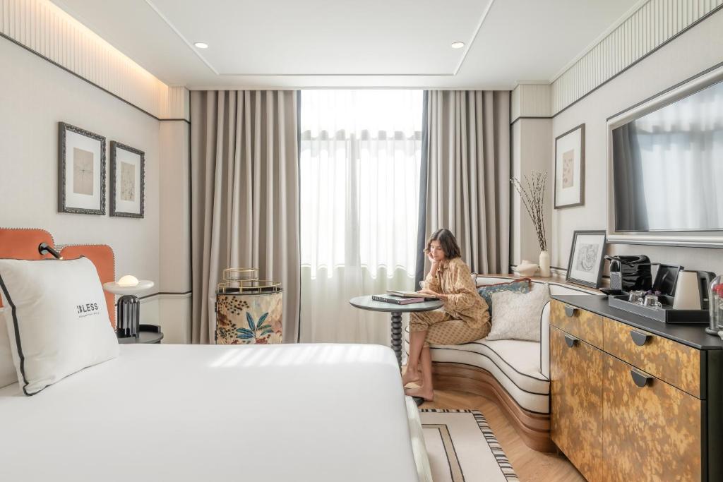 BLESS Hotel Barcelona - 2