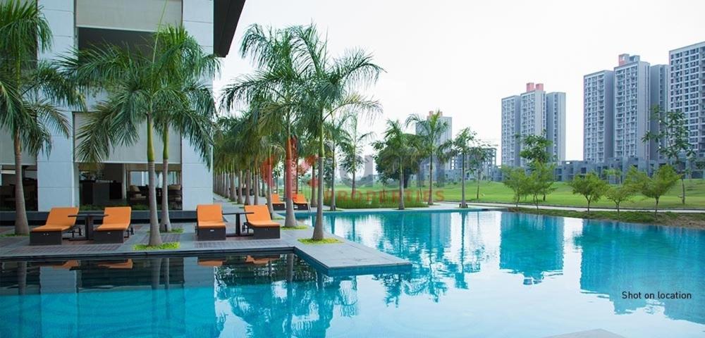 Curated visual reference: Gallery Detail: Mountain View High Rise Retreat In Pune Jāmb Preços Atualizados