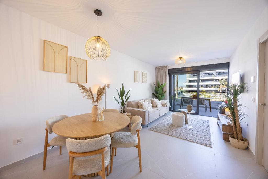Lagoons Village - Apartamento de lujo con terraza privada, spa & resort de bienestar