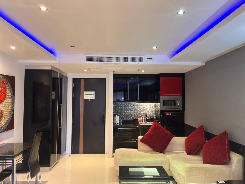 لابی و فضای عمومی Patong Condo Tub, Roof Pool & 2-min to Beach - تصویر ۵