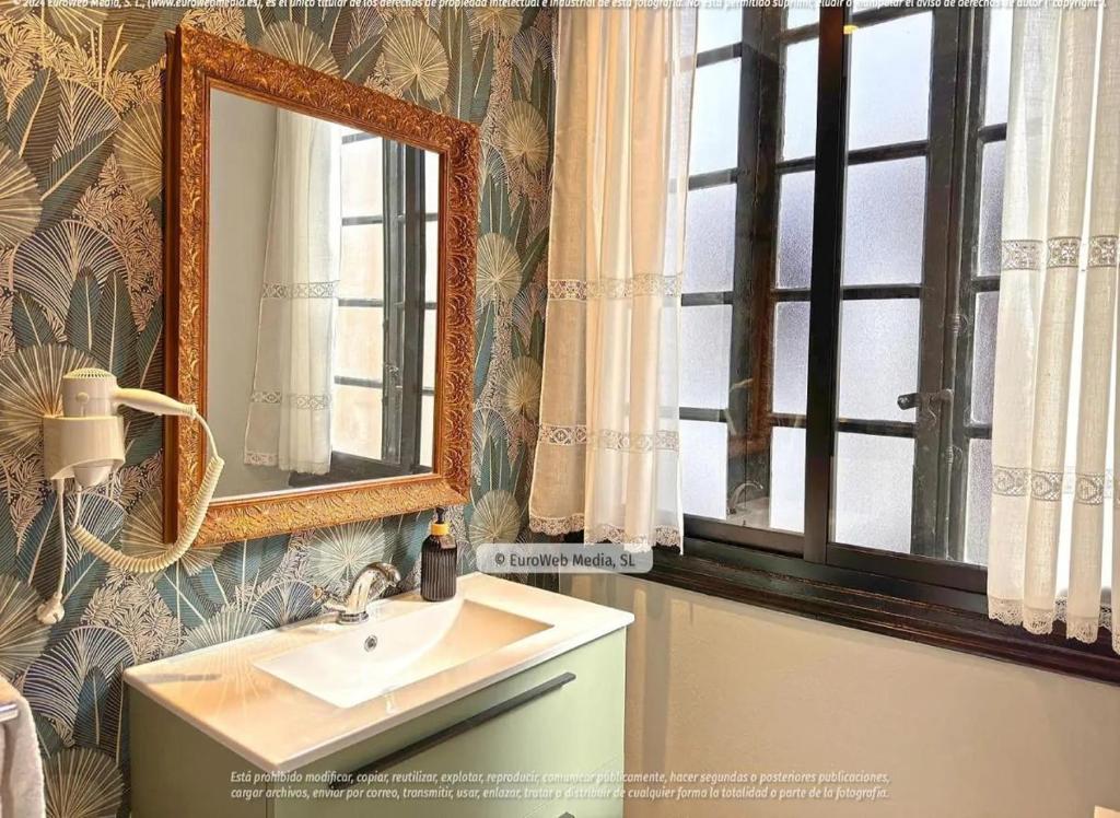 Hotel Palacio Carlos I - 12