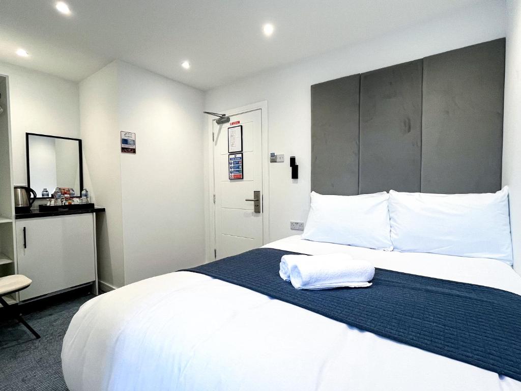 Park Inn Palace - Deluxe Double Room