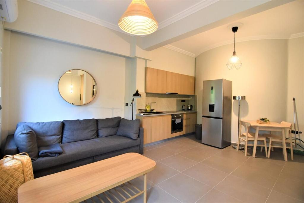 HOMOO-Metro Ampelokipoi Central Luxury Apartment