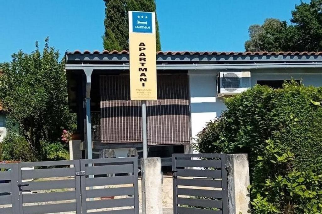 Apartments with parking space Premantura, Medulin - 24532