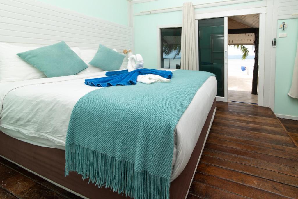 Phangan Beach Resort - 11