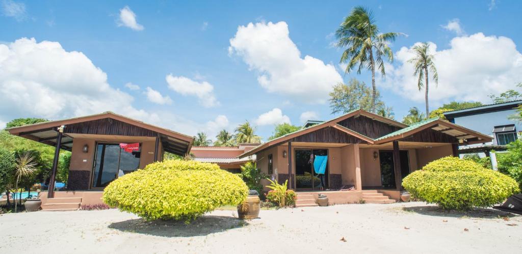 Phangan Beach Resort - 18