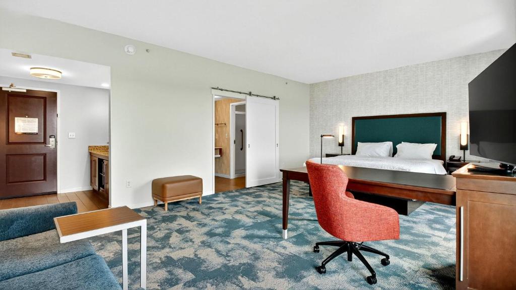 Hampton Inn & Suites Chippewa Falls - Studio-Suite Mit Kingsize-Bett – Nichtraucher
