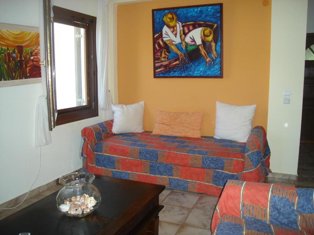 Część wypoczynkowa w obiekcie Stelios Seaside House