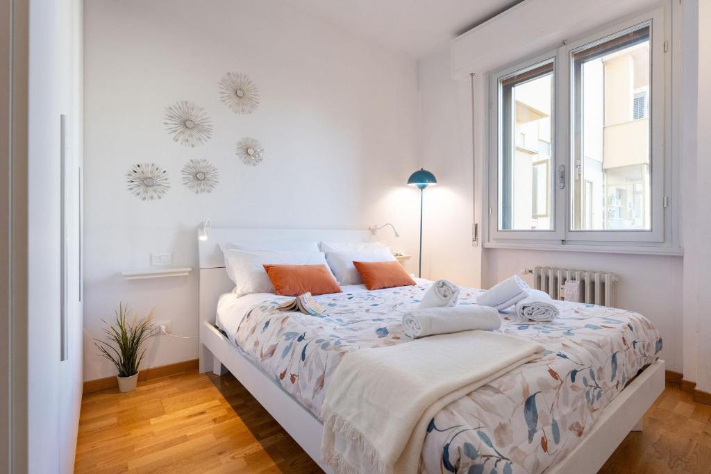 Keys of Italy - PorteNuove 18 - PN1 - Train station, one bedroom flat 2 to 4 guests