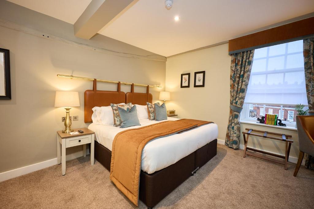 The White Hart - 