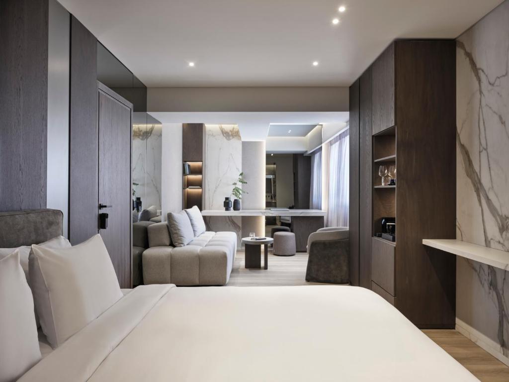 Nur Oramis Living