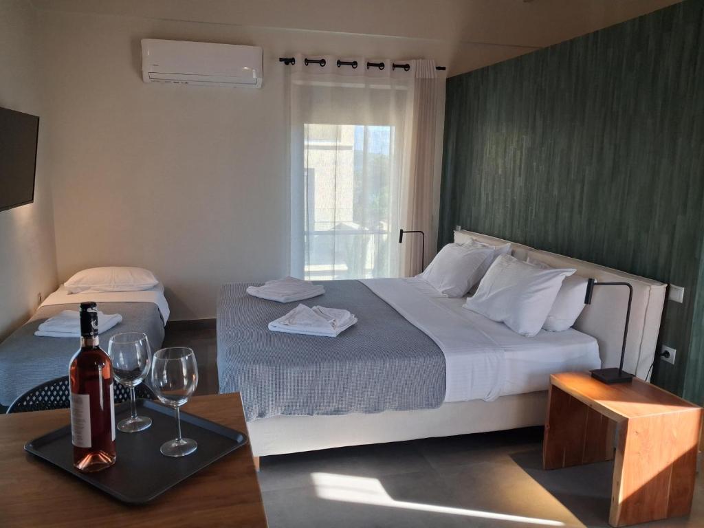 blue symphony suites and apartments - 7