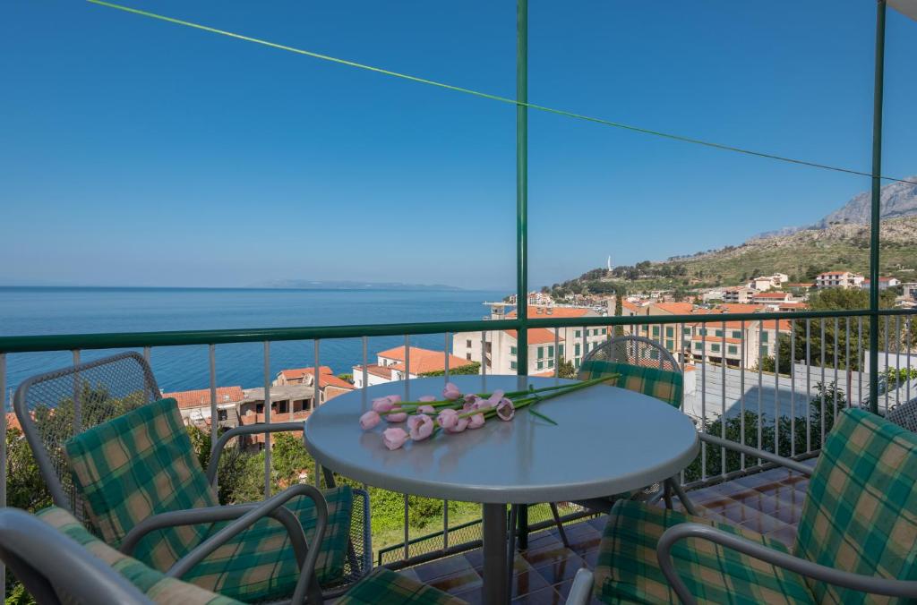 Apartmani Podgora 6