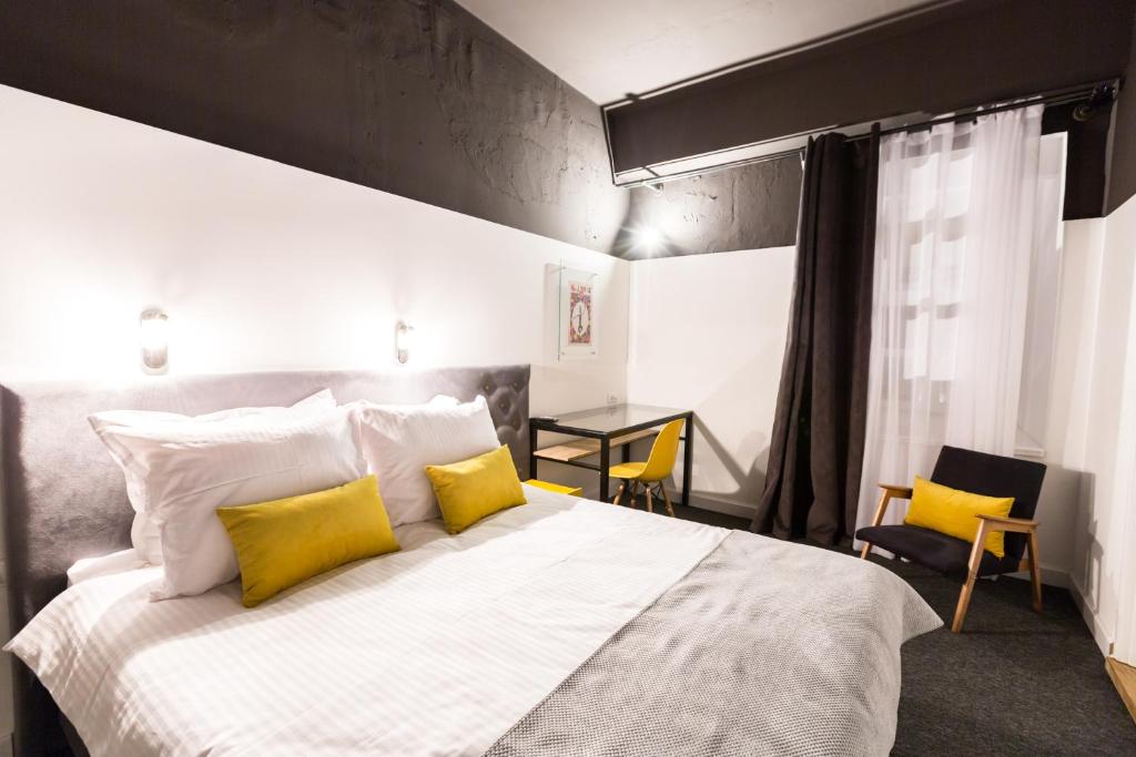 Hotel Bohemian Garni - Skadarlija - Resim 44