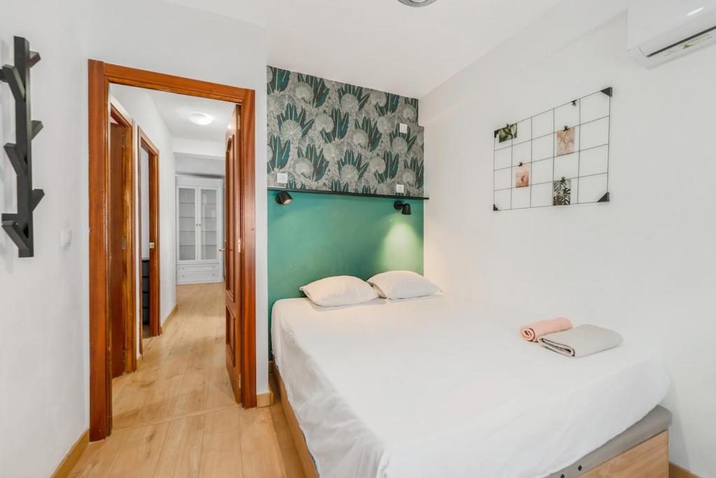 Bright & Spacious Apartment Near the Beach - Apartamento De Tres Dormitorios