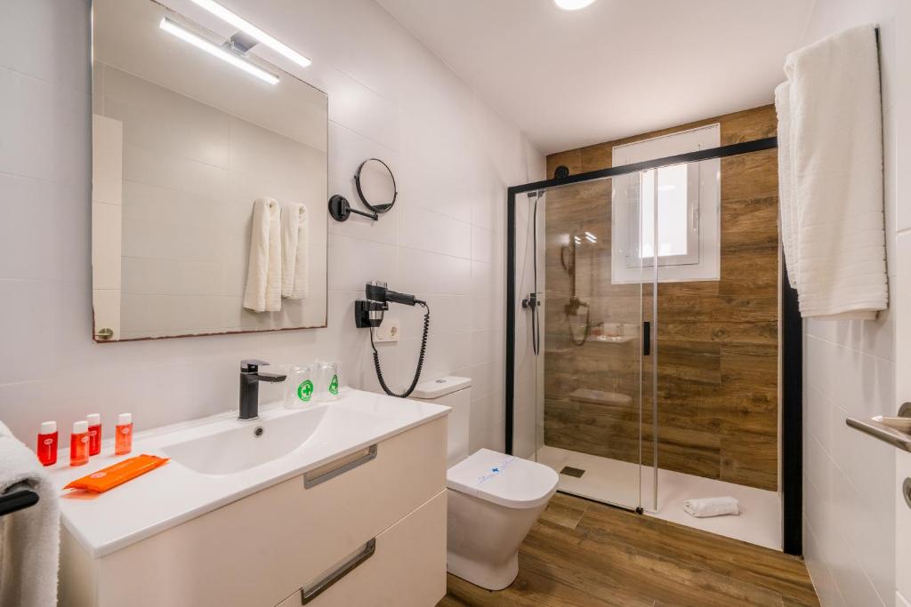 Soul Beach Hotel By Mc - Adults Recommended - Three-Bedroom Villa