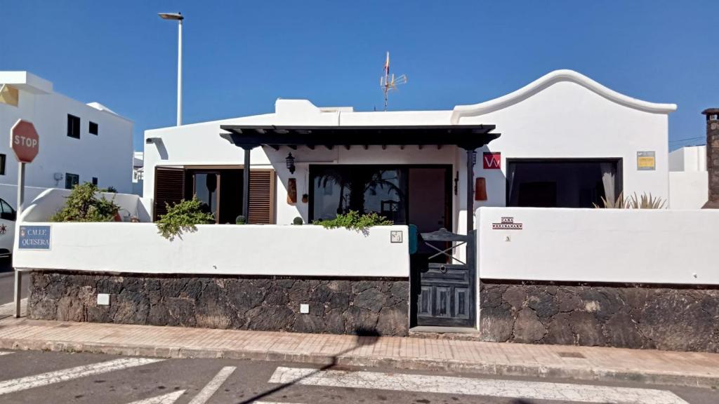 Casa Brisamar Sea View Bungalow in Puerto del Carmen