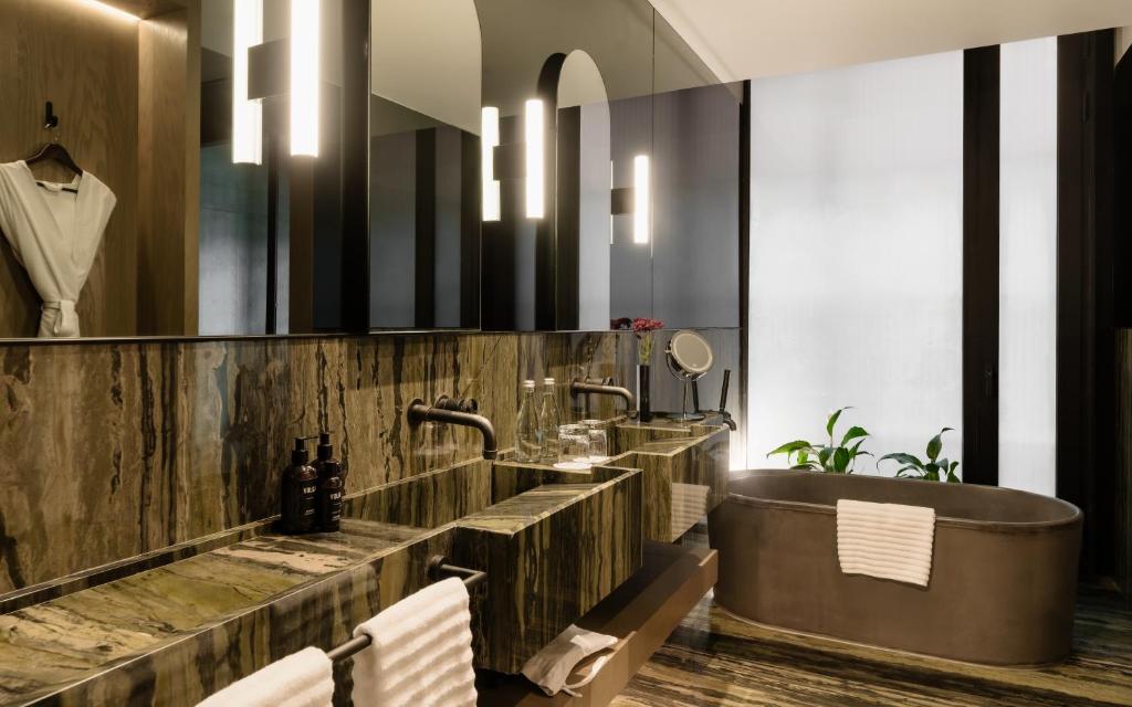 Hotel photo 32