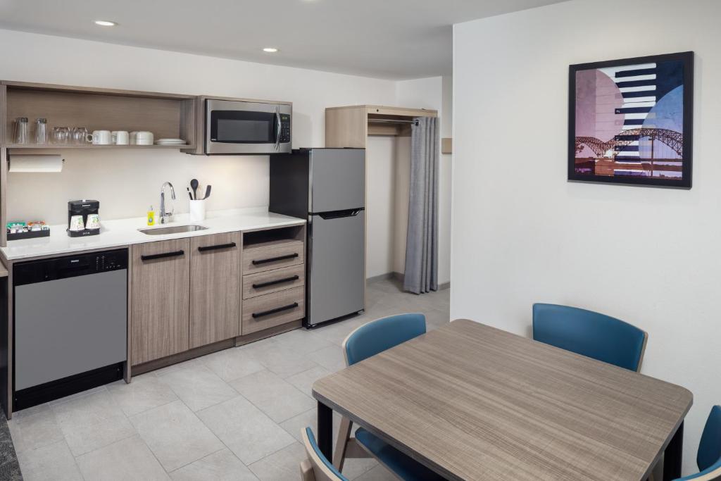 Home2 Suites By Hilton Memphis Downtown photo