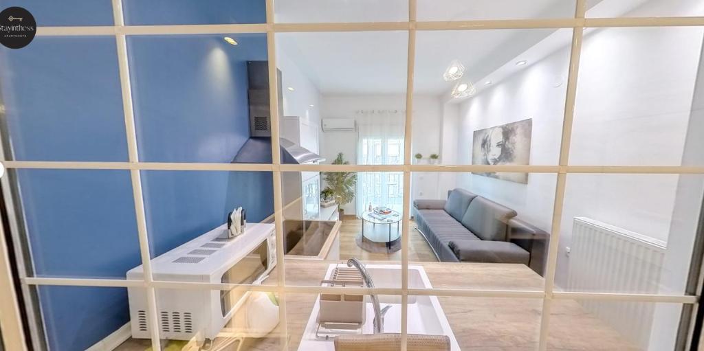 NAVA Apartment in the center with private parking of stayinthess photo