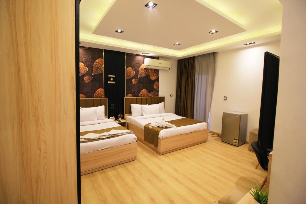 Palm Pyramids View INN - 4