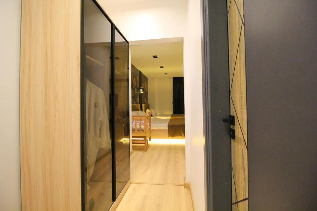 Palm Pyramids View INN - 13