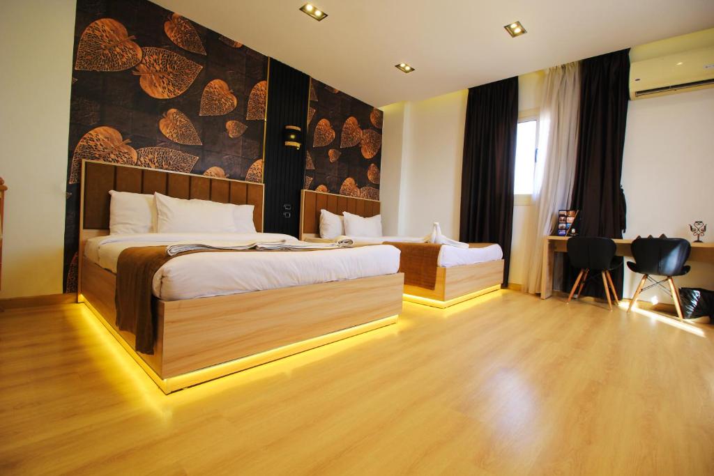 Palm Pyramids View INN - 12