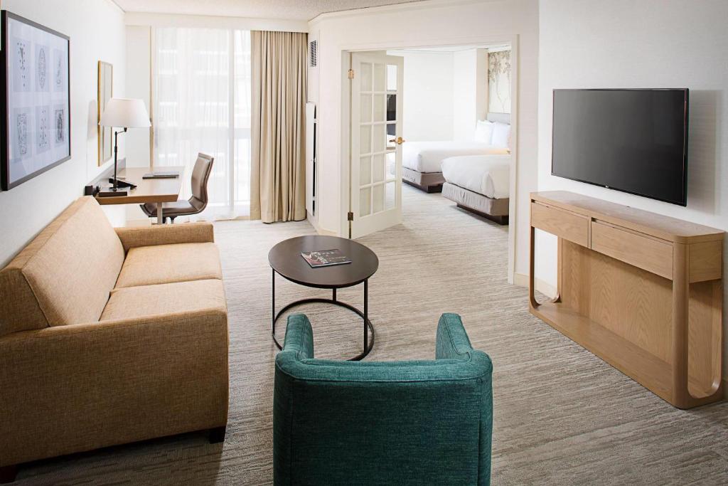 Wyndham Atlanta Perimeter photo