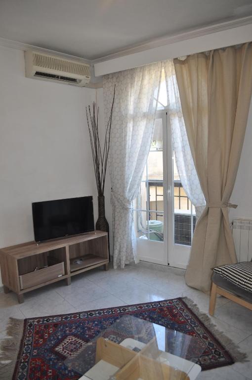 Kép Cuatro Camino Apartment with elevator szállásáról Madridban a galériában