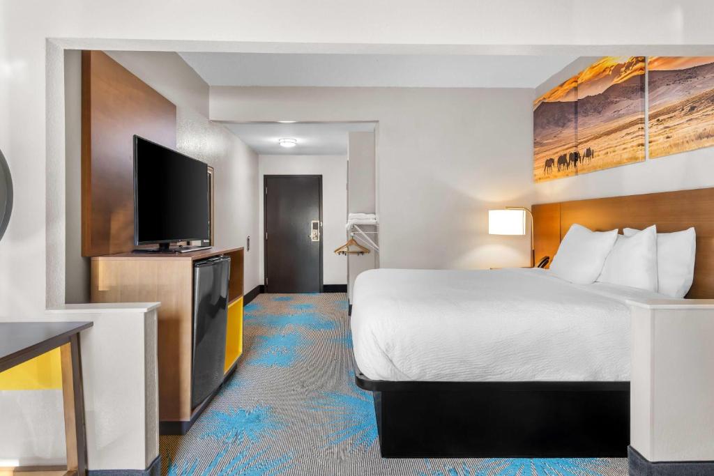 Days Inn & Suites by Wyndham Ridgeland - Suite Deluxe Con Vasca Idromassaggio - Fumatori