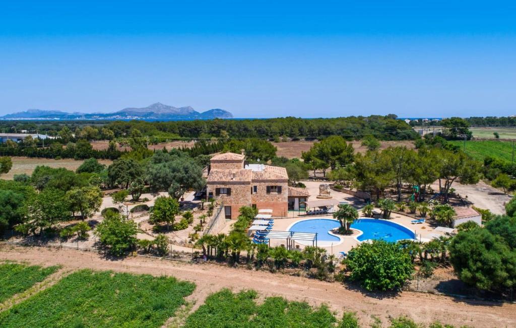 an aerial view of a villa with a swimming pool at Can Picafort in Can Picafort