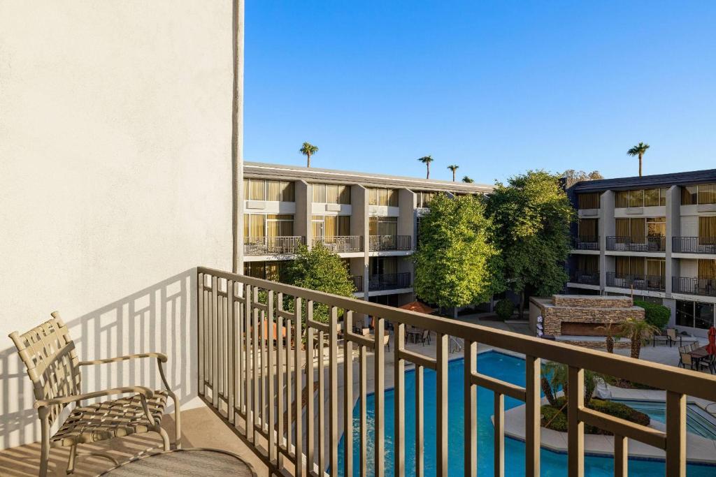 Wyndham Phoenix Airport - Tempe photo