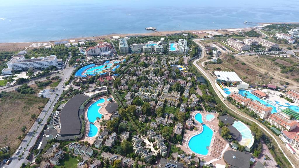 The swimming pool at or close to VONRESORT Golden Beach & Aqua - Kids Concept-Ultra All Inclusive