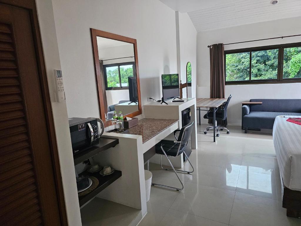 DB Studios Samui - Adults Only - 15