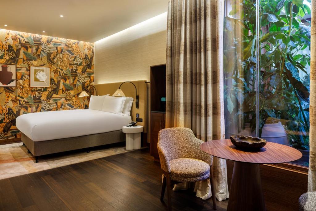 Embassy Signature Gold Cigarettes - Morrisons Online & Offers