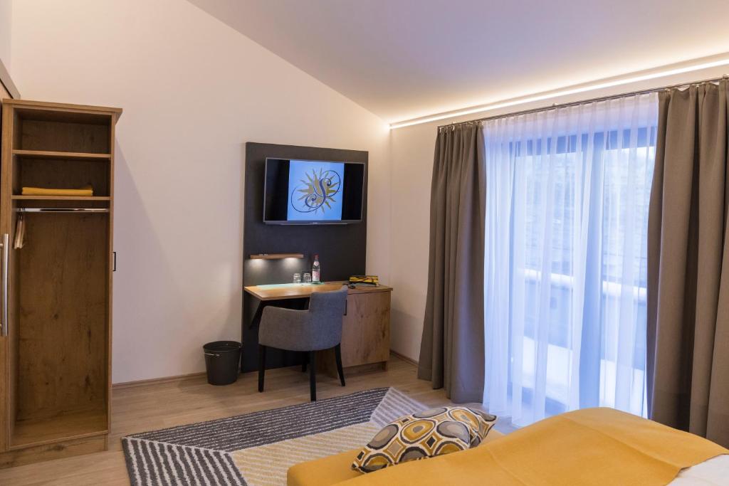 Hotel-Gasthof zur Sonne - Habitación Doble Deluxe Con Balcón