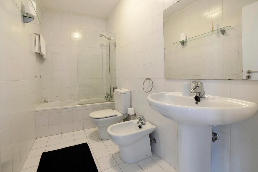 YOUROPO - Clerigos - 17