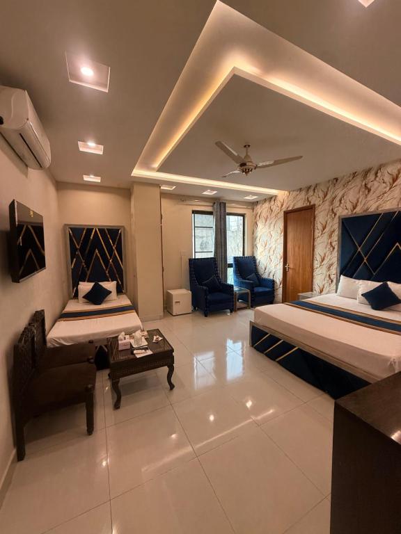 Park View Hotel Gulberg - 花园景三人间