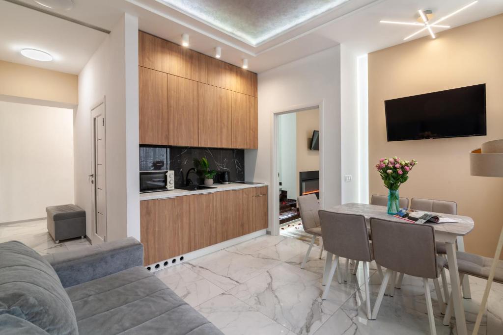 Royal Premier Apartment фото 4