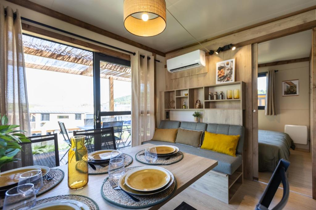 Camping le Relais du Léman - Premium Chalet (5 Personen)
