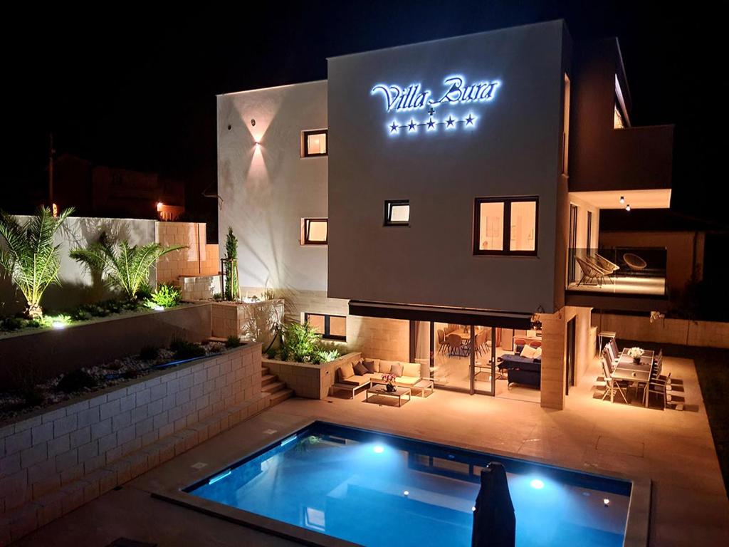 Gallery image of Villa Bura with pool and sauna in Barbat na Rabu