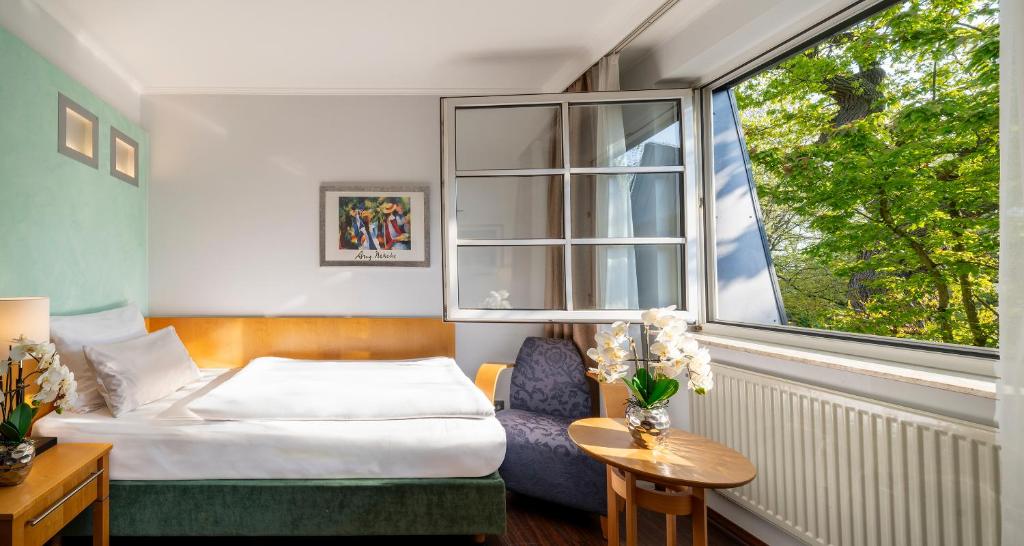 PLAZA INN Schmöker-Hof - Standard Single Room