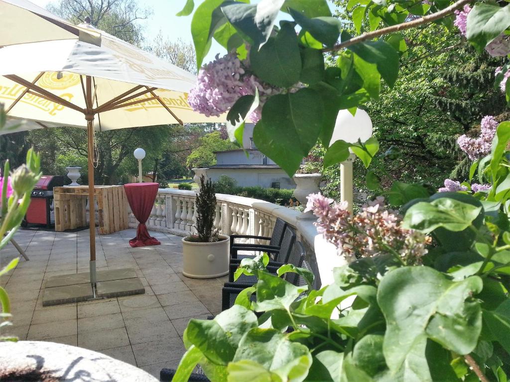 Retro Hotel Villa Ostrava - Resim 40