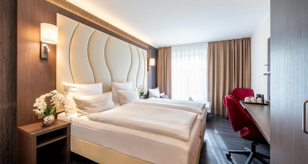 PLAZA INN Schmöker-Hof - Triple Room Single Use