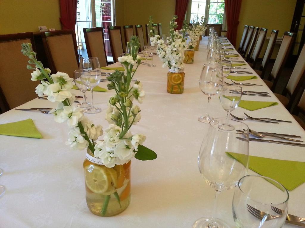 Retro Hotel Villa Ostrava - Resim 3