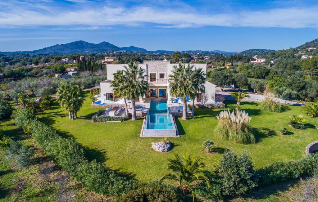 an aerial view of a house with a swimming pool at Son Sard Nou in Son Servera