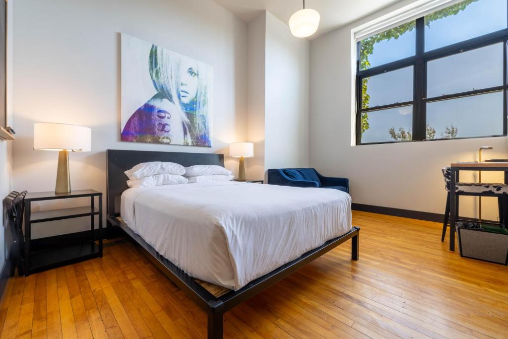 Hotel Grinnell, Ascend Hotel Collection - King Room - Non Smoking